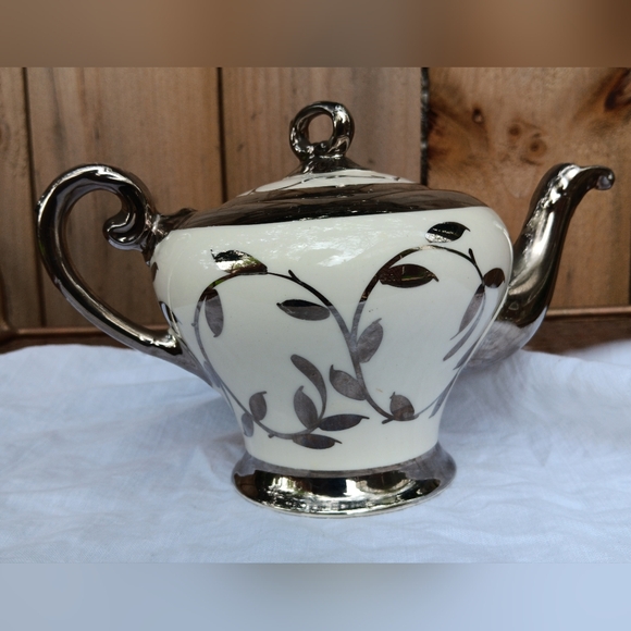 Vintage MYOTT Old Silver Lustre Teapot Staffordshire England - Picture 4 of 6